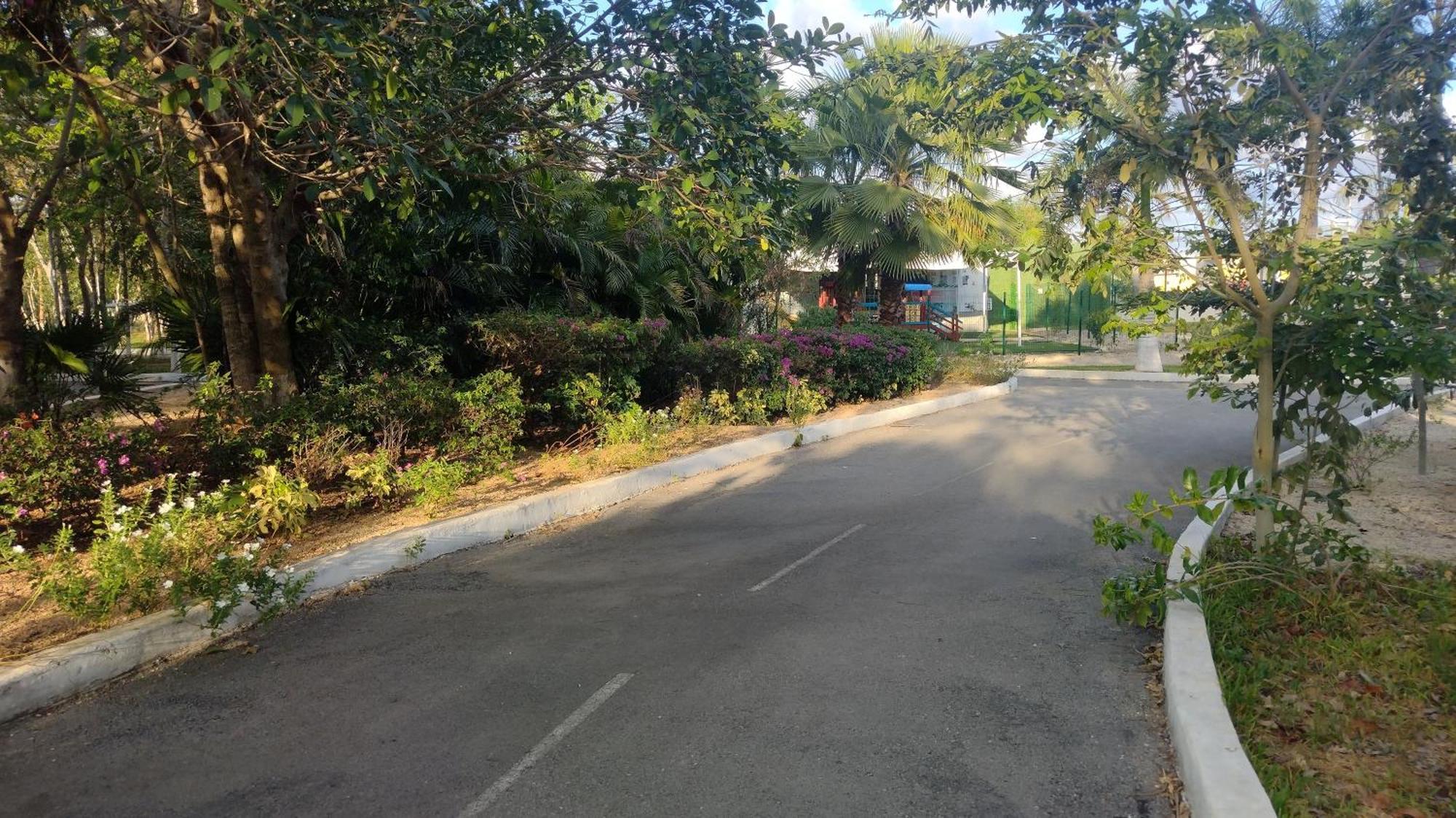 Breezy & Cancunian Villa Exterior foto